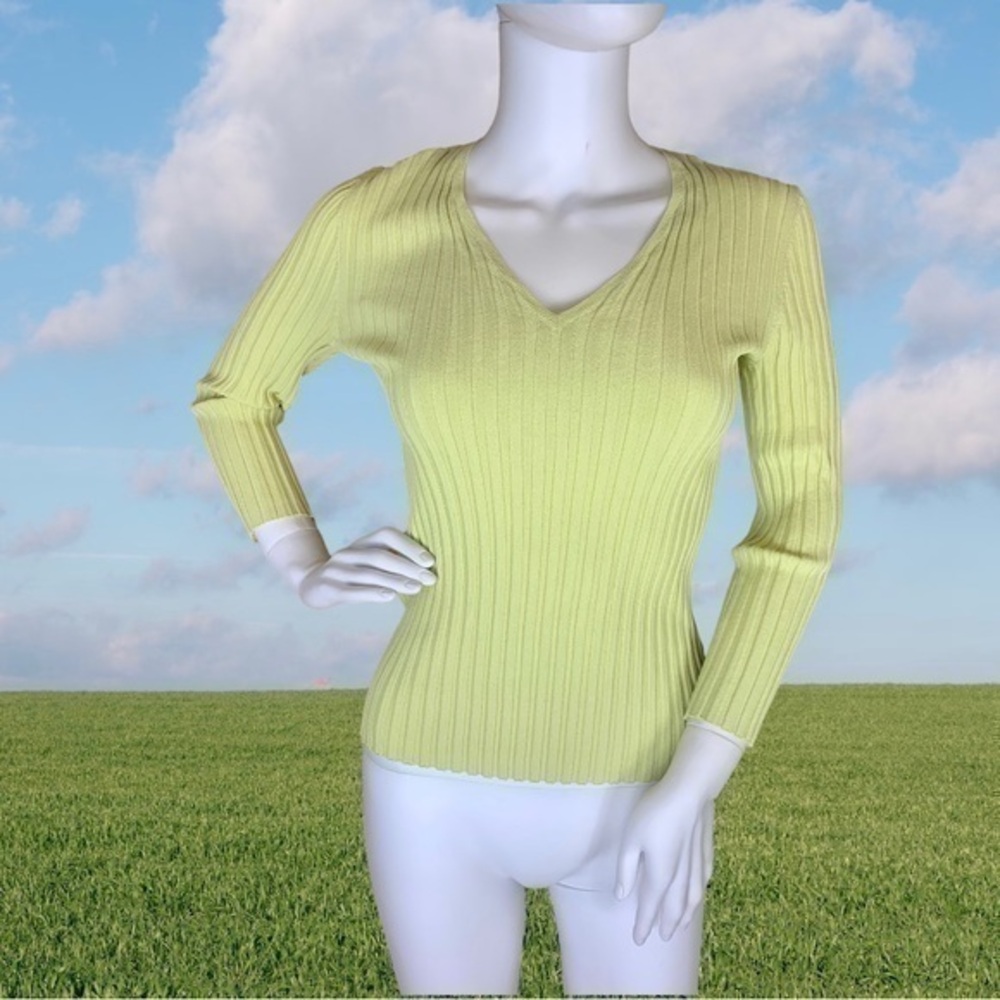 Banana Republic Rayon Nylon 3/4 Length Sleeves V-Neck Chartreuse Size Medium